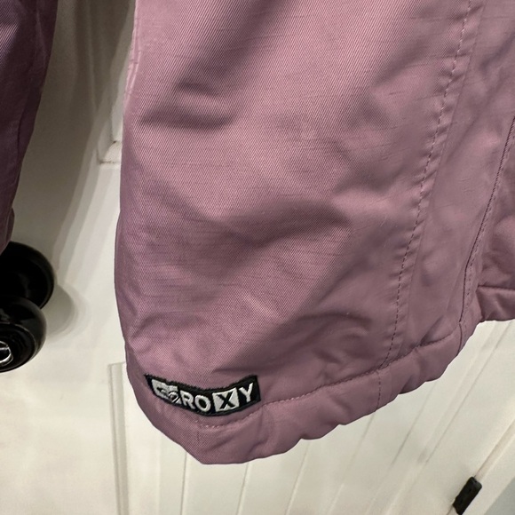 Roxy Women's Purple Ski Snow Jacket Warm Like New Small - Picture 6 of 7